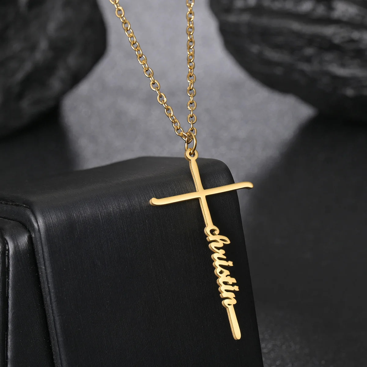 Collier Croix Personnalisé au Prénom – Cadeau de Baptême & Communion