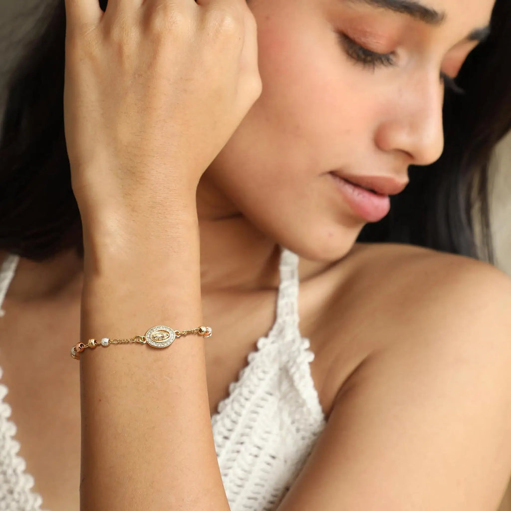 Bracelet Vierge Marie Doré – 10 Modèles Chapelet & Médaille