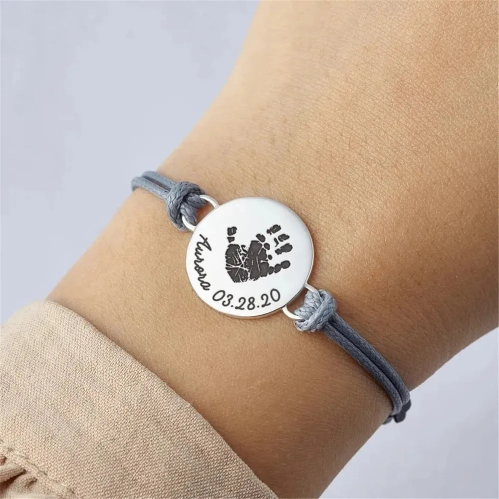 Bracelet Maman – Empreinte de Bébé Gravée, Prénom & Date