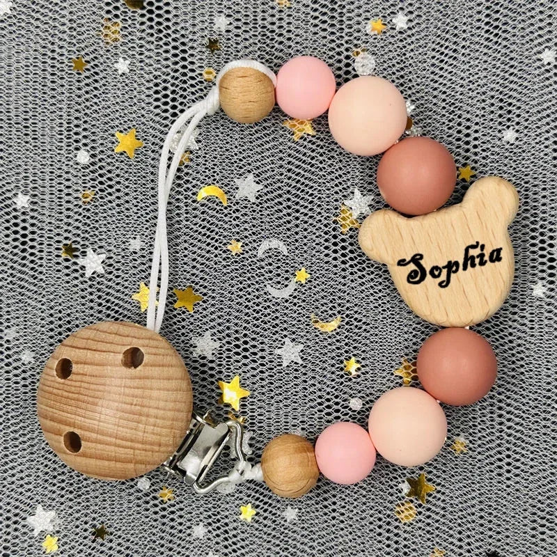 Attache-Tétine Personnalisée au Prénom – Bois & Silicone