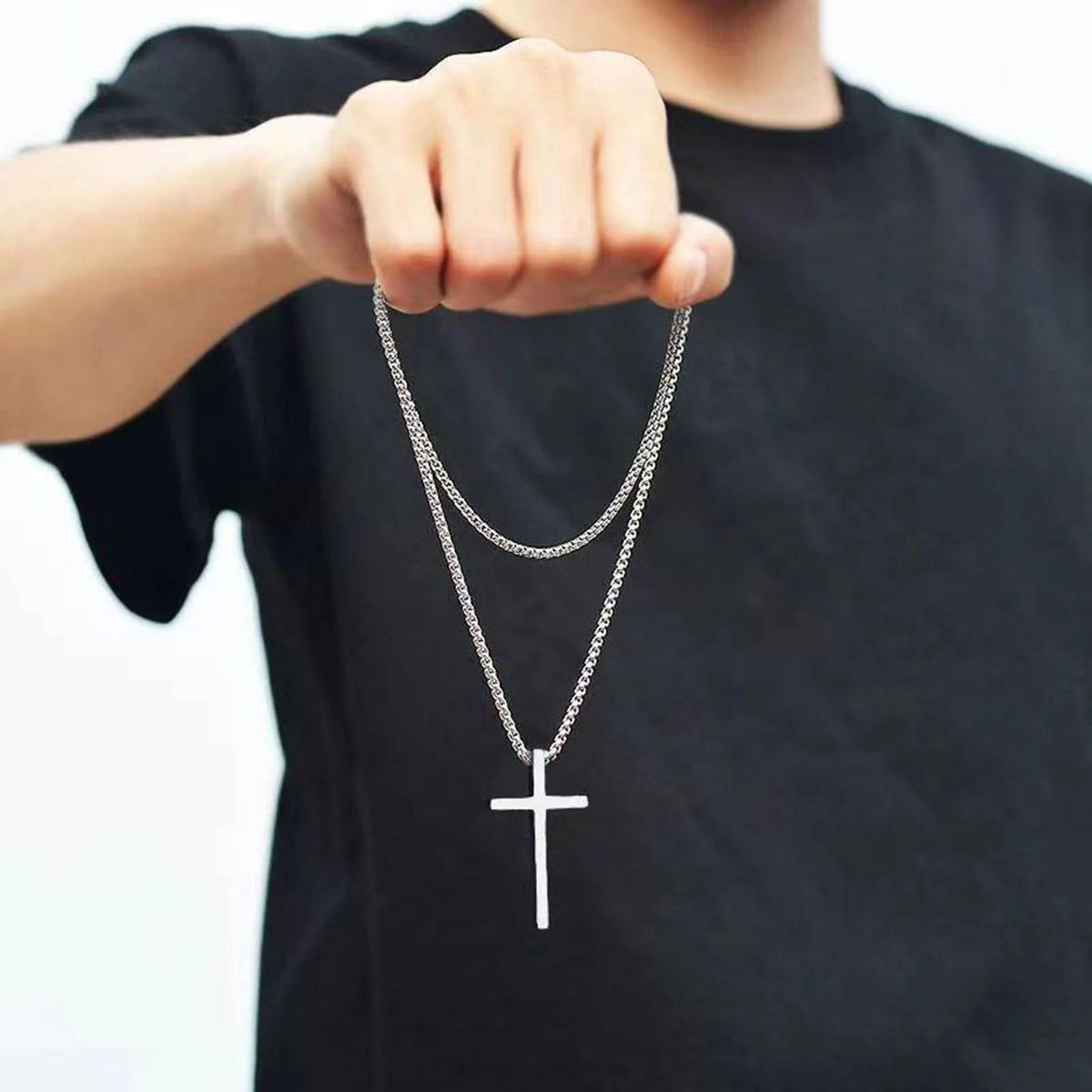Collier Croix Classique – Chaîne Vénitienne en Acier