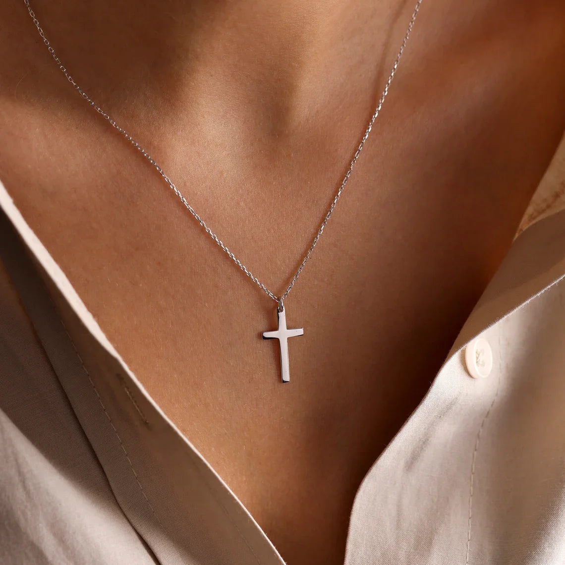 Collier Croix Fine Femme – Acier Inoxydable Doré, Argenté ou Or Rose