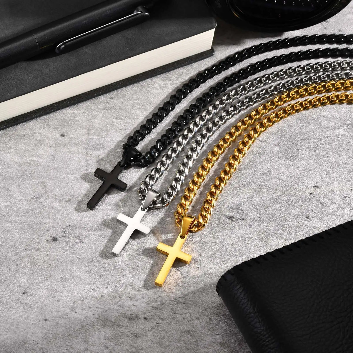 Collier Croix Homme en Acier – Chaîne Gourmette 50 cm
