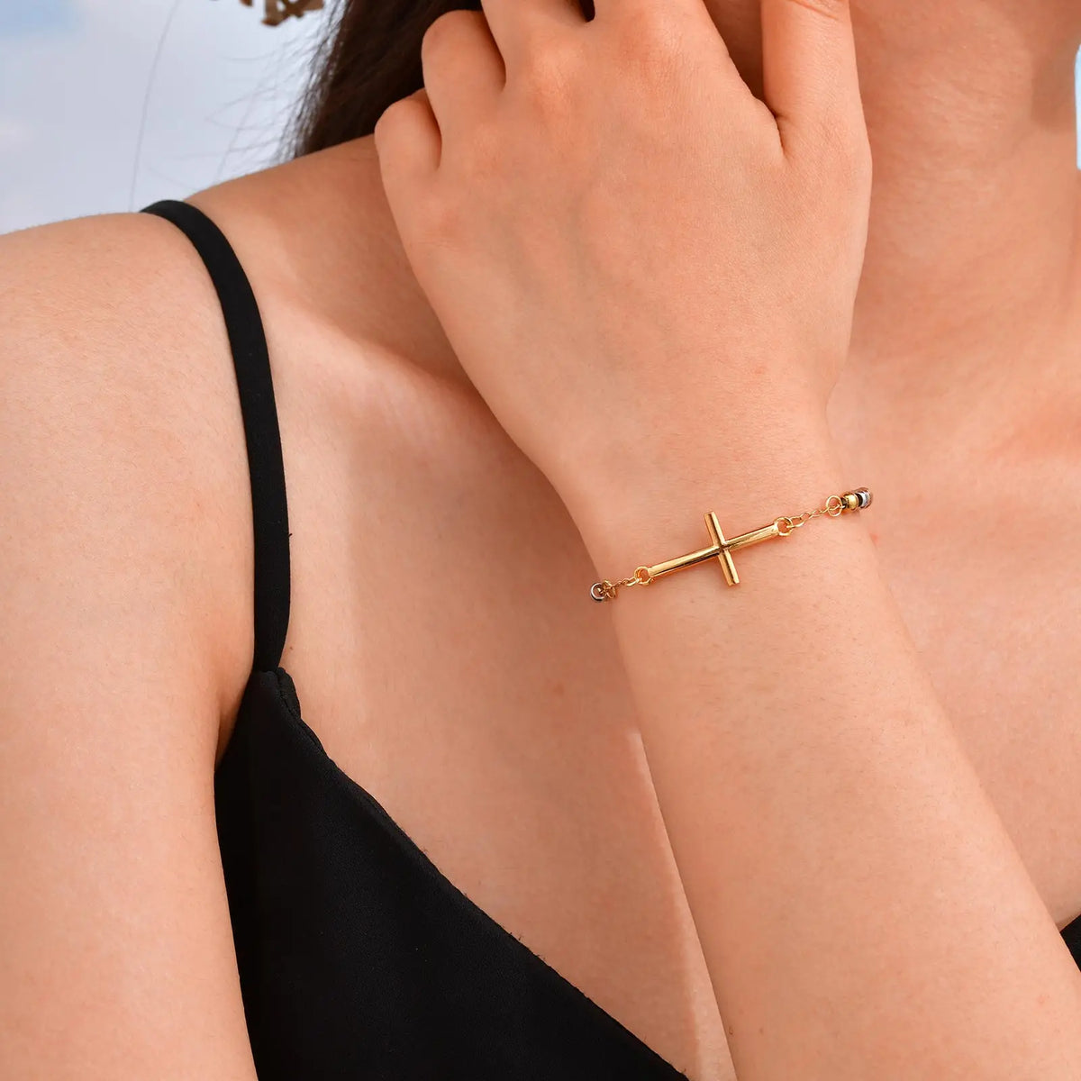 Bracelet Croix & Médaille – Perles Dorées ou Tricolores
