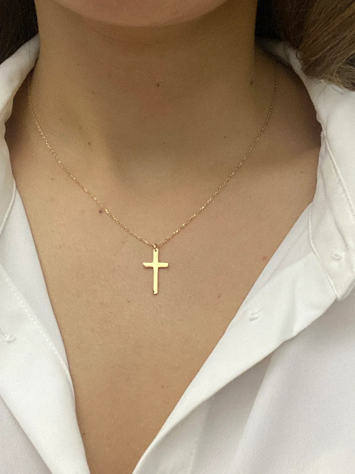 Collier Croix Fine Femme – Acier Inoxydable Doré, Argenté ou Or Rose