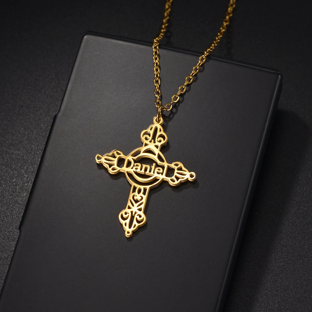 Collier Croix Personnalisé au Prénom – Cadeau de Baptême & Communion